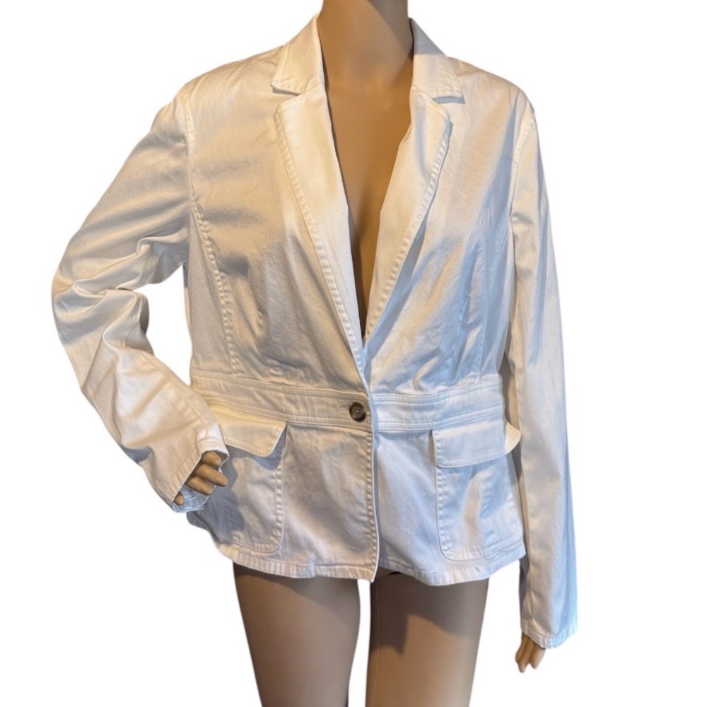 💰BOGO FREE Valerie Stevens Lightweight White Denim Blazer Jean Jacket